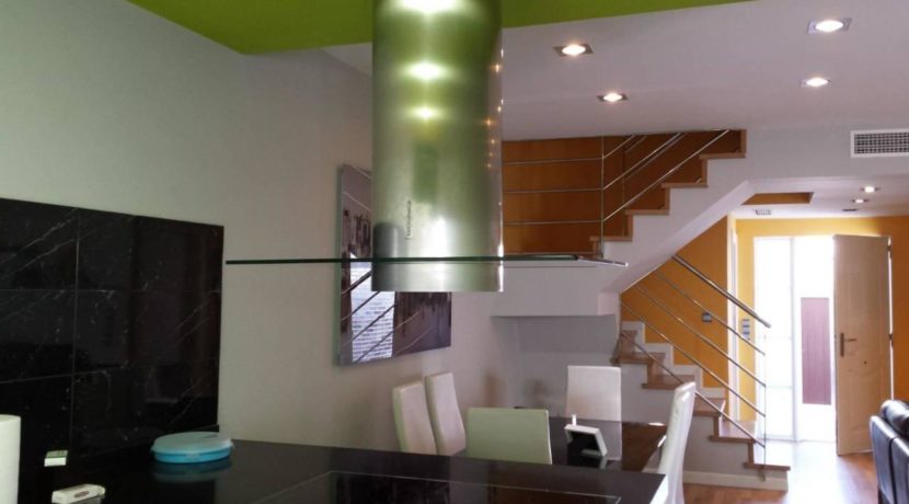 DUPLEX EN LA ROMANILLA (1)