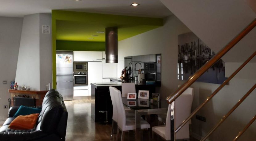 DUPLEX EN LA ROMANILLA (2)