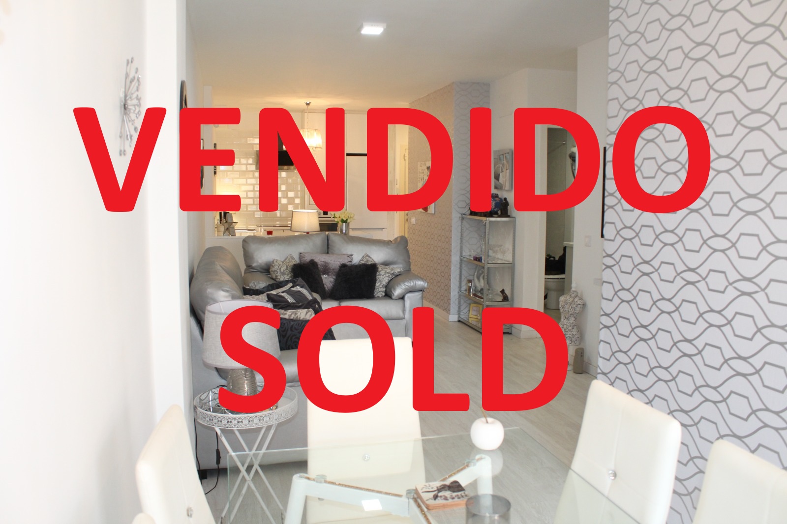 Colinas del Golf – Amueblado y plaza garaje doble –