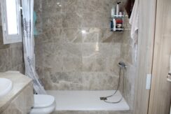 Vivienda y garaje (5)