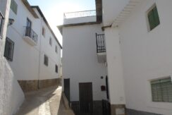 1aa57728-c629-495d-9c18-9dce5f051067